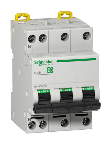 Автоматический выключатель Schneider Electric Multi9 3P+N 32А (C) 10кА, M9P22732